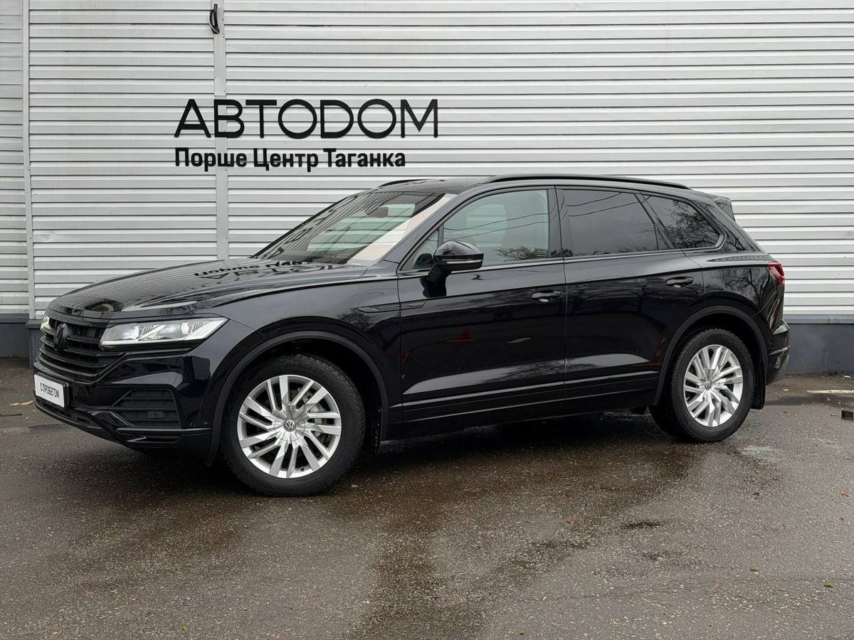 Автомобиль Volkswagen Touareg III поколение 3.0d AT 4WD (249 л.с.) Business Чёрный 2019 с пробегом 202 043 км