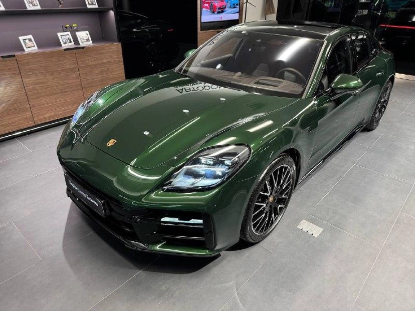 Автомобиль Porsche Panamera III поколение 4 2.9 AMT 4WD (353 л.с.) 4 Зелёный 2025