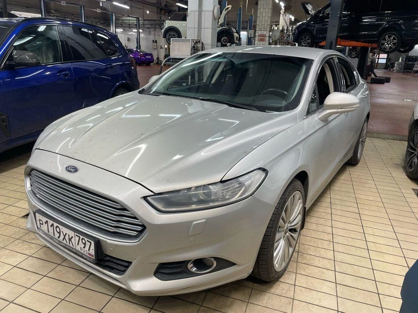 Ford Mondeo V поколение 2.5 AT (149 л.с.) Trend Серебристый 2015 с пробегом 247 070 км
