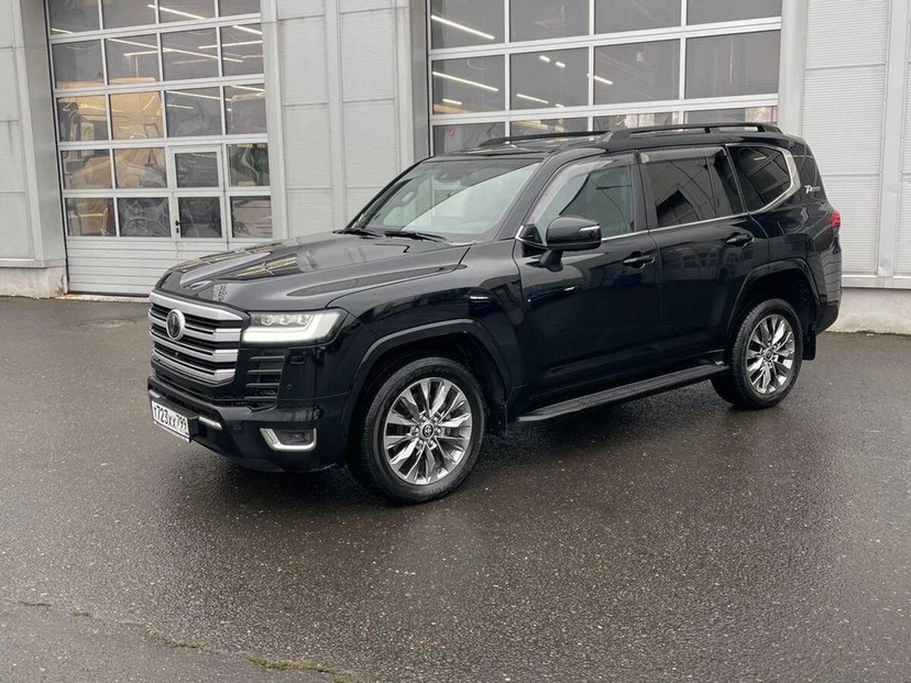 Автомобиль Toyota Land Cruiser X (J300) 3.4d AT 4WD (299 л.с.) 70th Anniversary Чёрный 2021 с пробегом 90 544 км