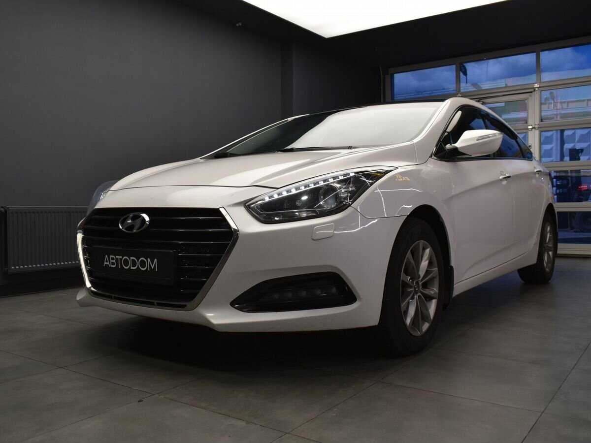 Hyundai i40 I (VF) [рестайлинг] 2.0 AT (150 л.с.) High-tech Белый 2017 с пробегом 126 517 км