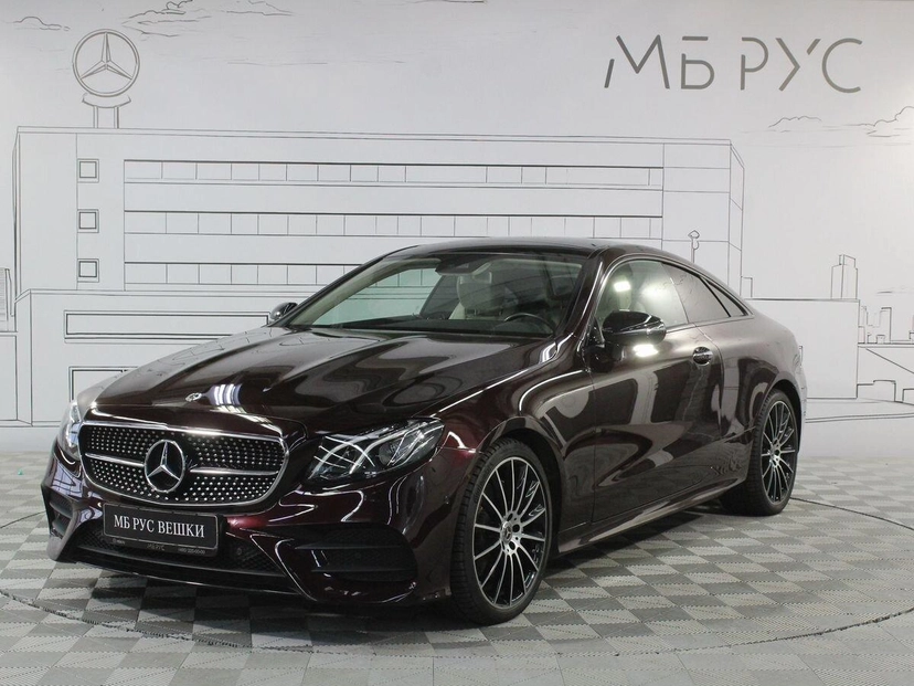 Автомобиль Mercedes-Benz E-Класс V поколение (W213/S213/C238) 200 2.0 AT 4Matic (184 л.с.) Sport Красный 2018 с пробегом 32 804 км