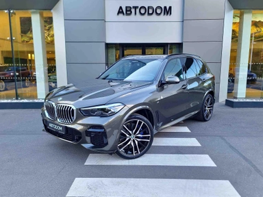 Автомобиль BMW X5 IV поколение (G05) 3.0d AT 4WD (340 л.с.) Base Коричневый 2022