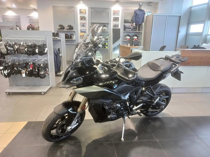 Мотоцикл BMW Motorrad S 1000 XR II поколение S 1000 XR Base Чёрный 2022 