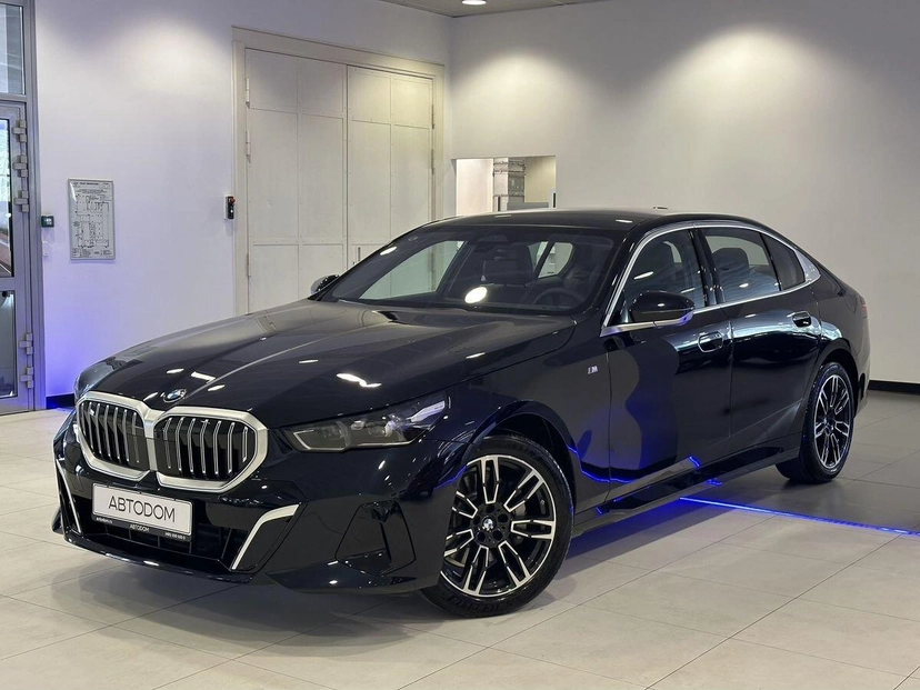 Автомобиль BMW 5 серии VIII поколение (G60) 2.0 AT 4WD (258 л.с.) M Sport Чёрный 2025
