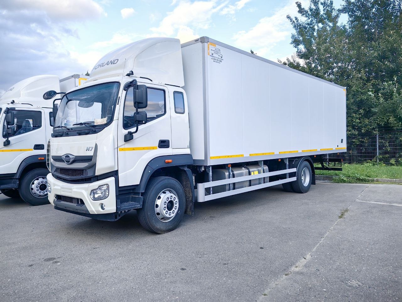 undefined Forland 12 I поколение 5150 4.5d MT (209 л.с.) Base Белый 2024 