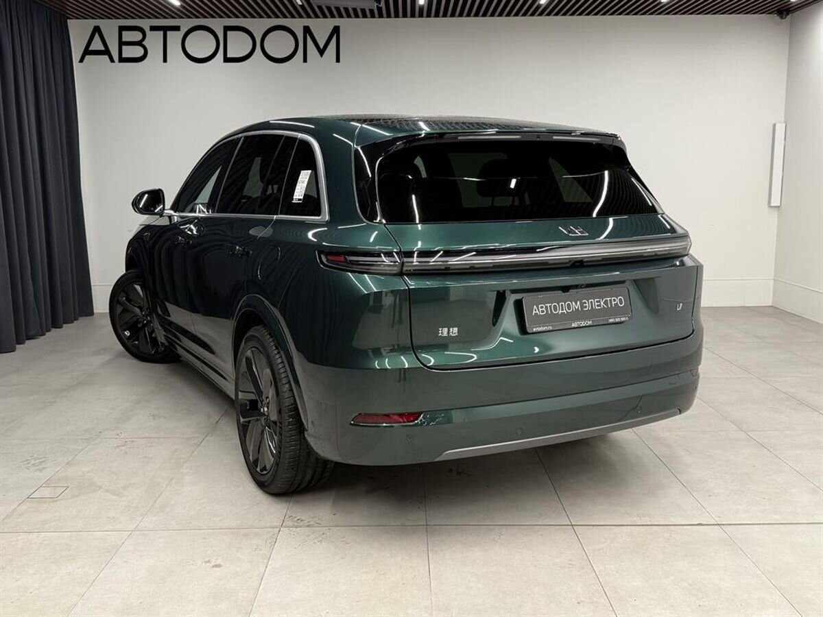 Автомобиль LiXiang L7 I [рестайлинг] 52.3 kWh 1.5hyb AT 4WD (449 л.с.) Ultra Зелёный 2025 