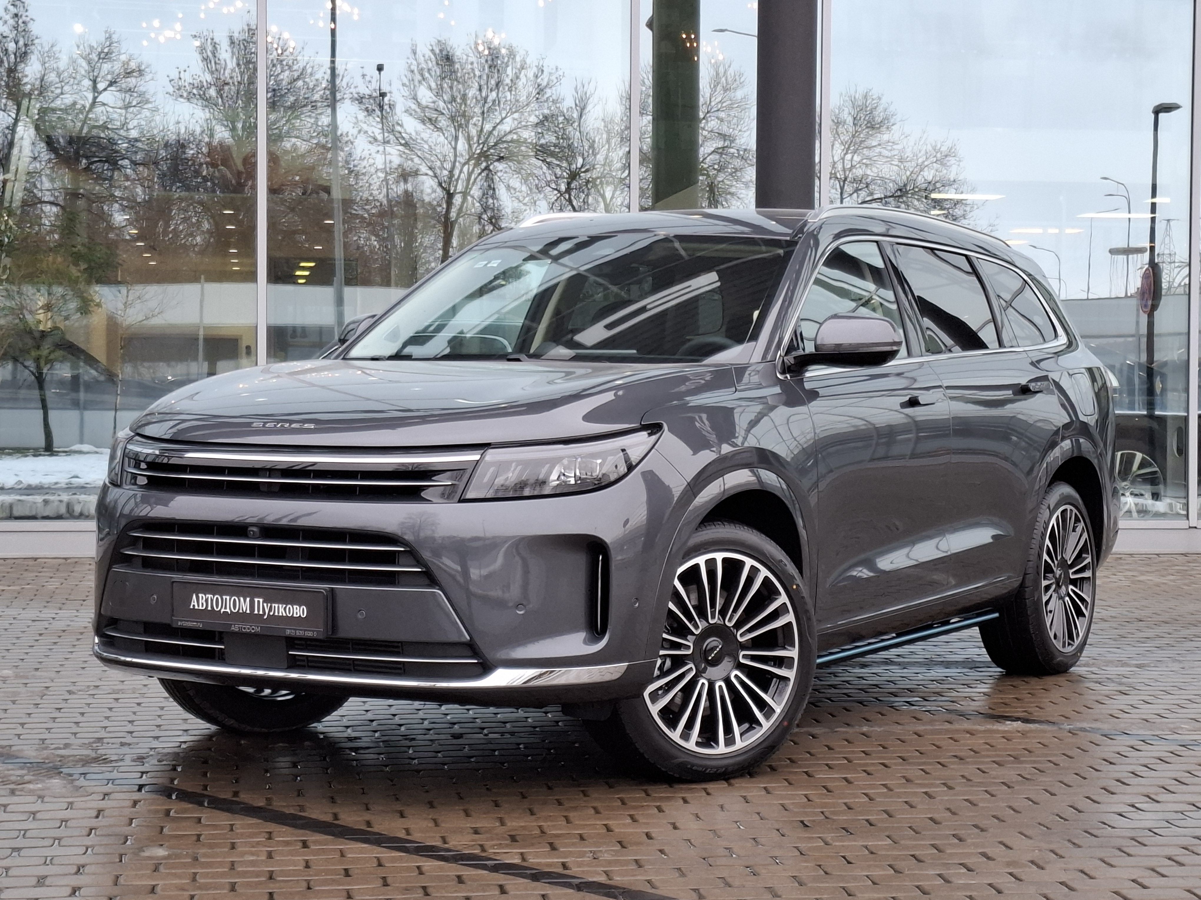 Автомобиль Seres M7 I поколение 1.5hyb AT 4WD (439 л.с.) Max Серый 2025 