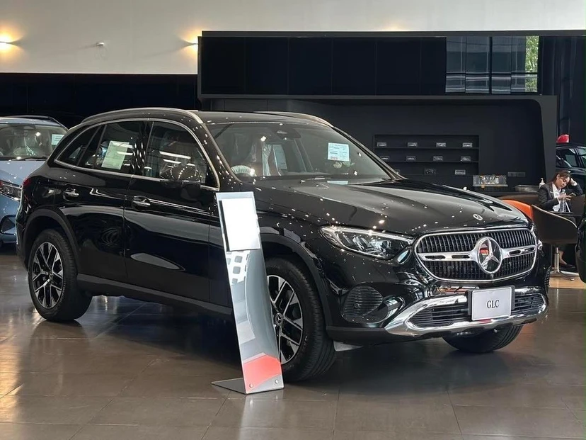 Mercedes-Benz GLC II поколение (X254) 2.0d AT 4Matic (197 л.с.) Base Чёрный 2026