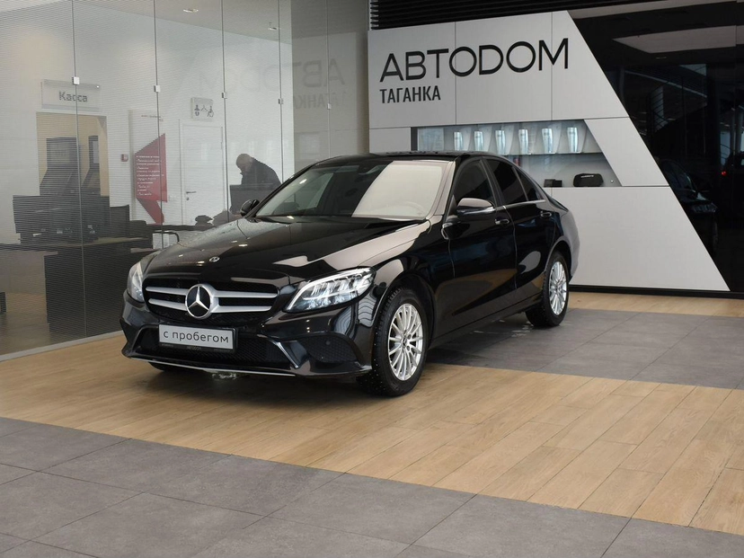 Автомобиль Mercedes-Benz C-Класс IV (W205/S205/C205) [рестайлинг] 180 1.6 AT (150 л.с.) Premium Чёрный 2019 с пробегом 86 095 км