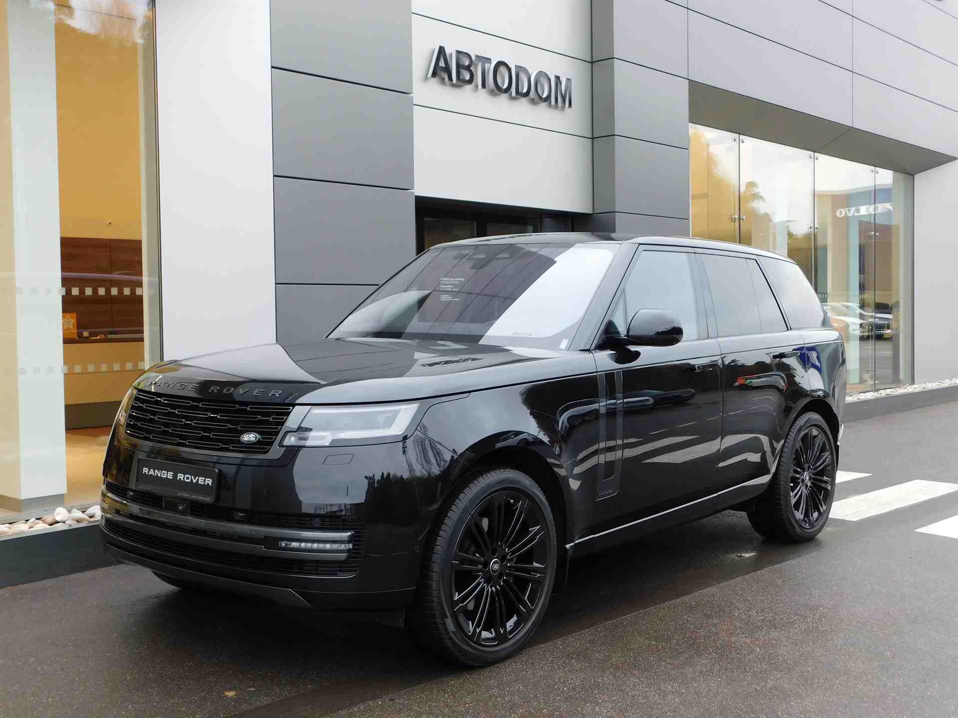 Автомобиль Land Rover Range Rover V поколение 3.0d AT 4WD (350 л.с.) Autobiography Черный 2022 новый