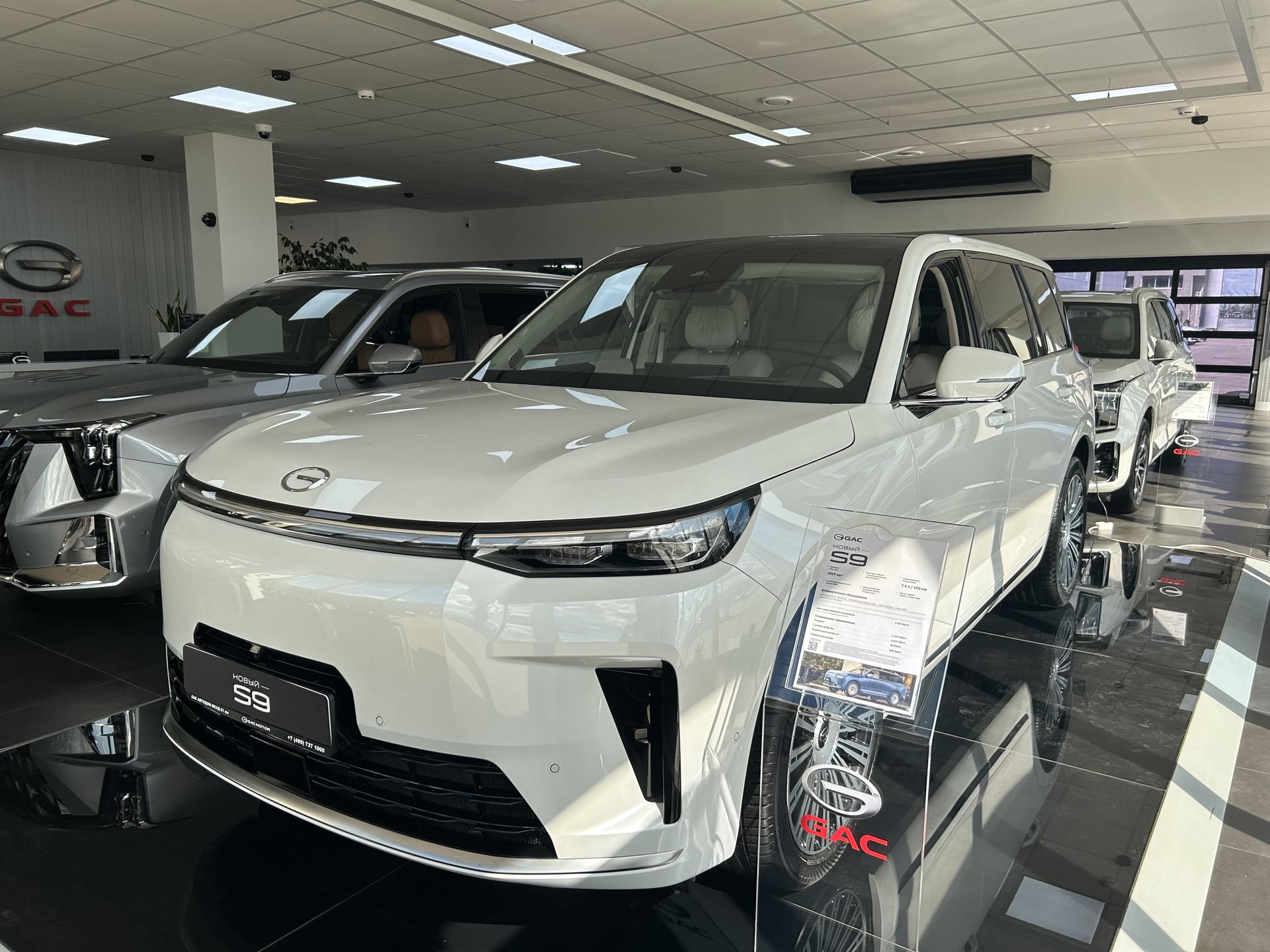GAC S9 I поколение 1.5hyb AT 4WD (340 л.с.) SX Premium Белый 2026 
