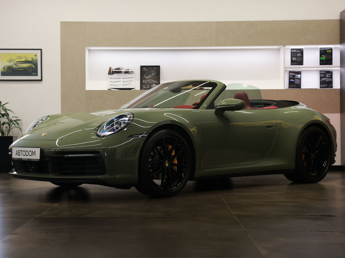 Porsche 911 VIII поколение (992) Carrera 3.0 AMT 4WD (385 л.с.) Carrera Чёрный 2024 с пробегом 5 869 км