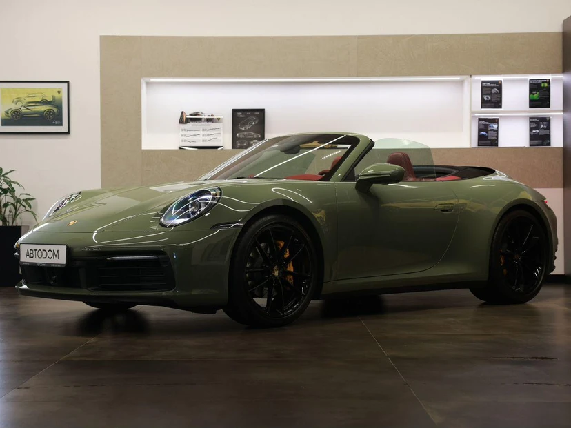 Porsche 911 VIII поколение (992) Carrera 3.0 AMT 4WD (385 л.с.) Carrera Чёрный 2024 с пробегом 5 869 км
