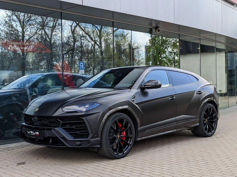 Автомобиль Lamborghini Urus I поколение 4.0 AT 4WD (650 л.с.) Individual Чёрный 2020 с пробегом 22 000 км