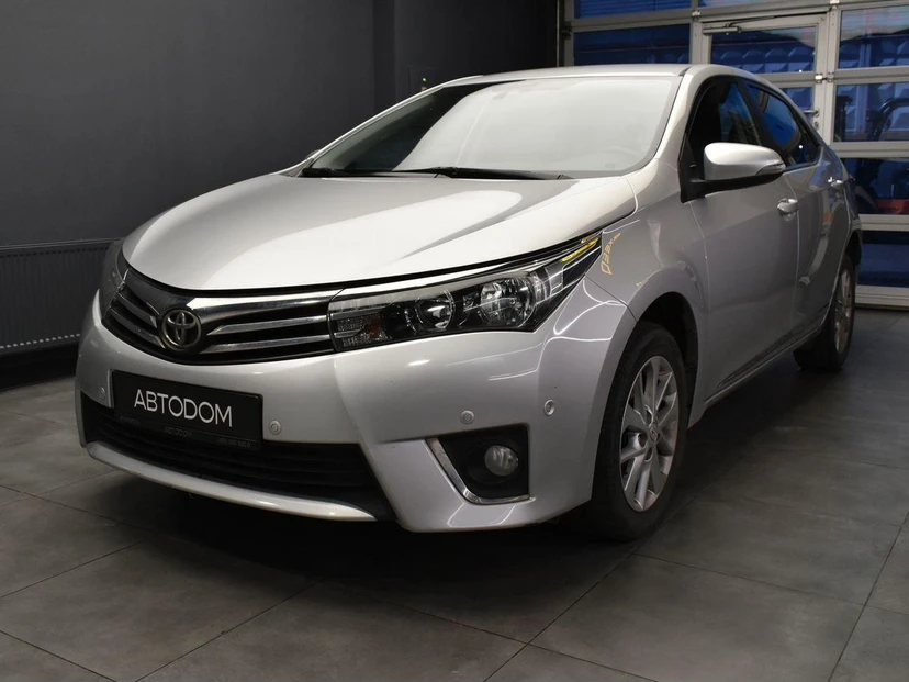 Toyota Corolla XI (E160/E170) 1.8 CVT (140 л.с.) Престиж Серебристый 2013 с пробегом 63 075 км