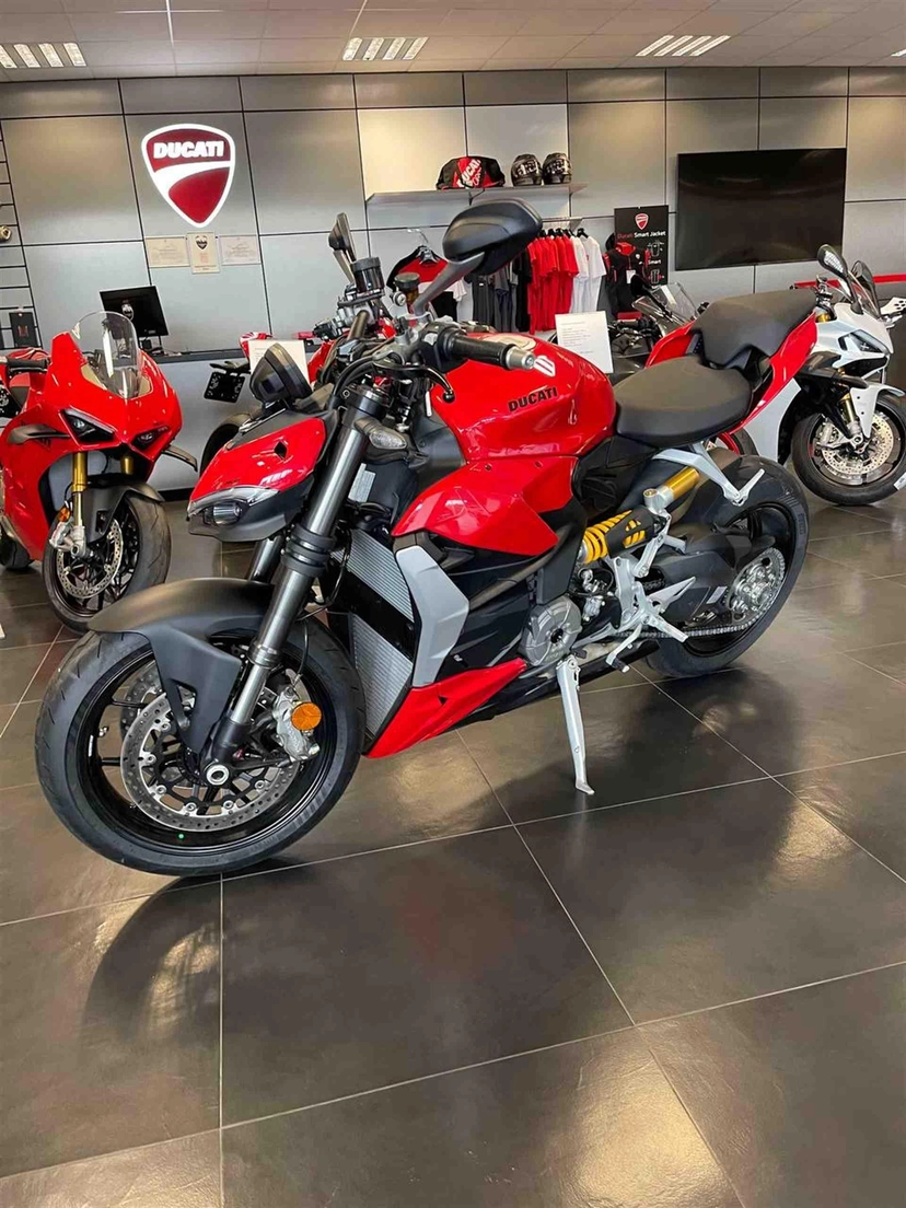 Мотоцикл Ducati Streetfighter V2 I поколение Streetfighter V2 Base Красный 2022 