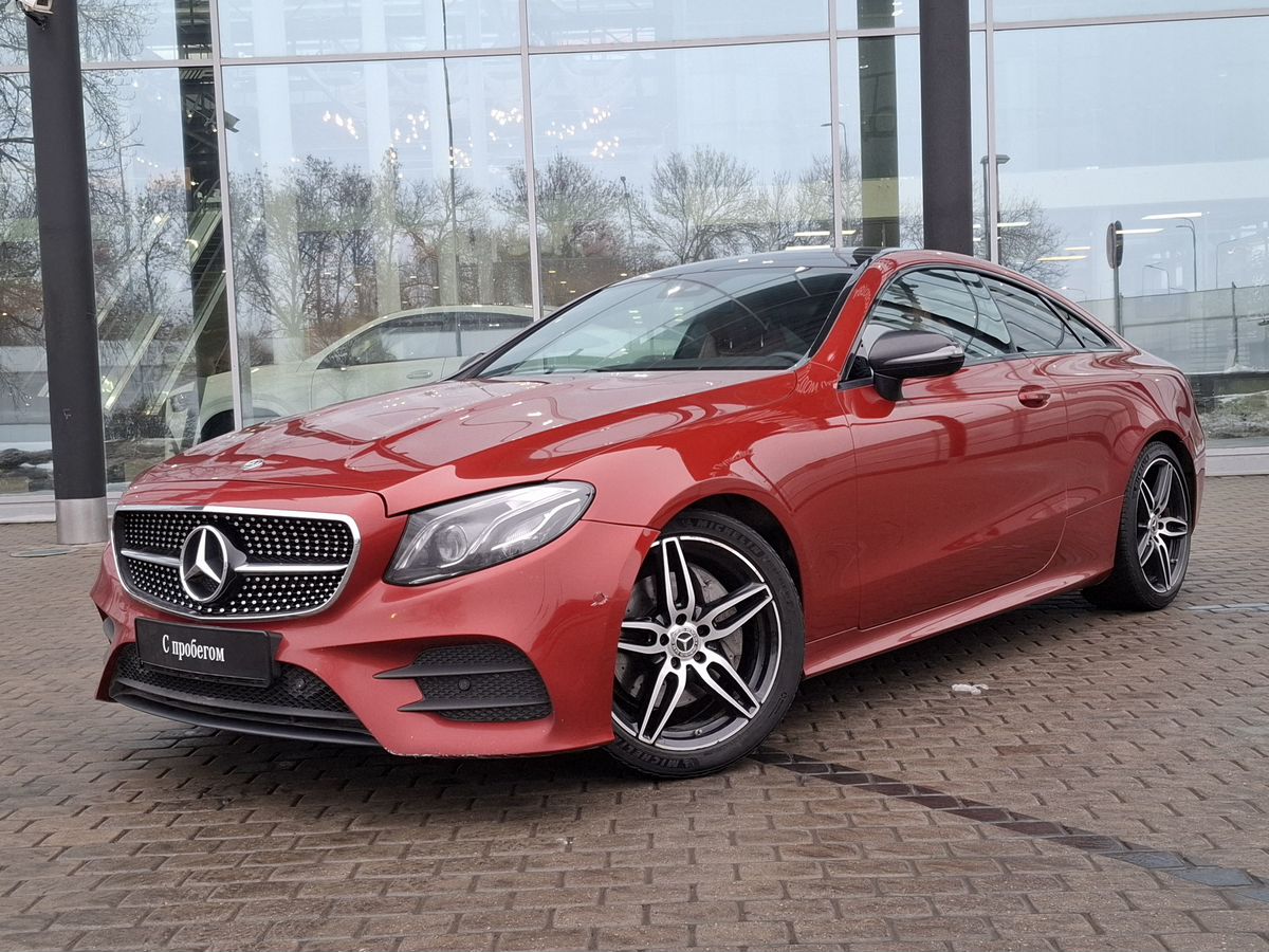 Автомобиль Mercedes-Benz E-Класс V поколение (W213/S213/C238) 200 2.0 AT (184 л.с.) Sport Красный 2019 с пробегом 119 419 км