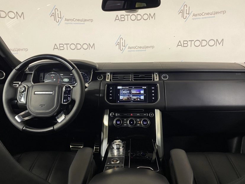 Автомобиль Land Rover Range Rover IV поколение 4.4d AT 4WD (339 л.с.) Vogue SE Чёрный 2016 с пробегом 146 483 км