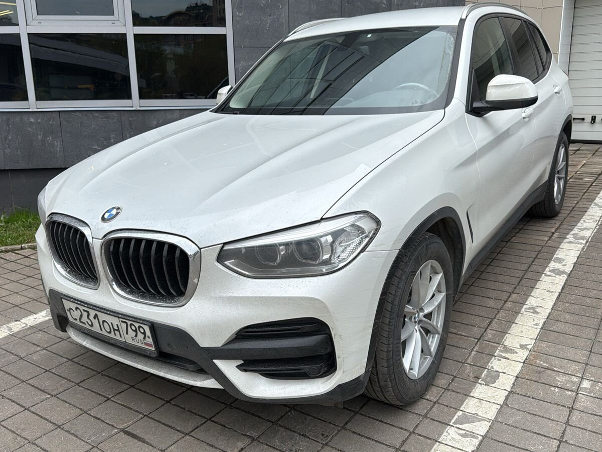Автомобиль BMW X3 III поколение (G01) 2.0d AT 4WD (190 л.с.) Urban Белый 2019 с пробегом 61 150 км