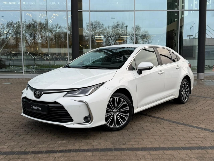 Автомобиль Toyota Corolla XII (E210) 1.6 CVT (122 л.с.) Base Белый 2021 с пробегом 73 388 км