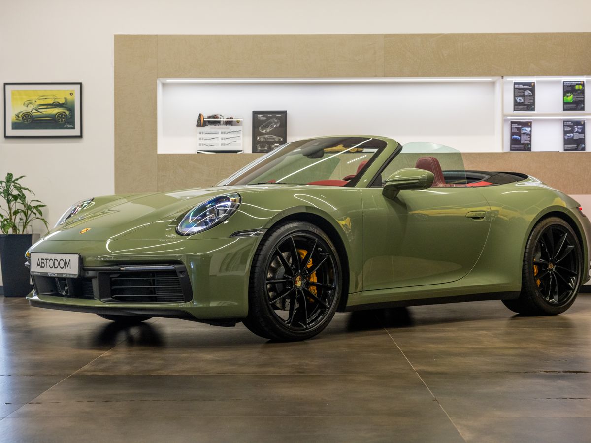 Porsche 911 VIII поколение (992) Carrera 3.0 AMT 4WD (385 л.с.) Carrera Чёрный 2024 с пробегом 5 869 км