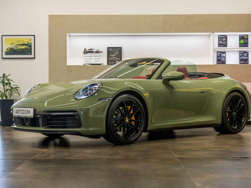Porsche 911 VIII поколение (992) Carrera 3.0 AMT 4WD (385 л.с.) Carrera Чёрный 2024 с пробегом 5 869 км