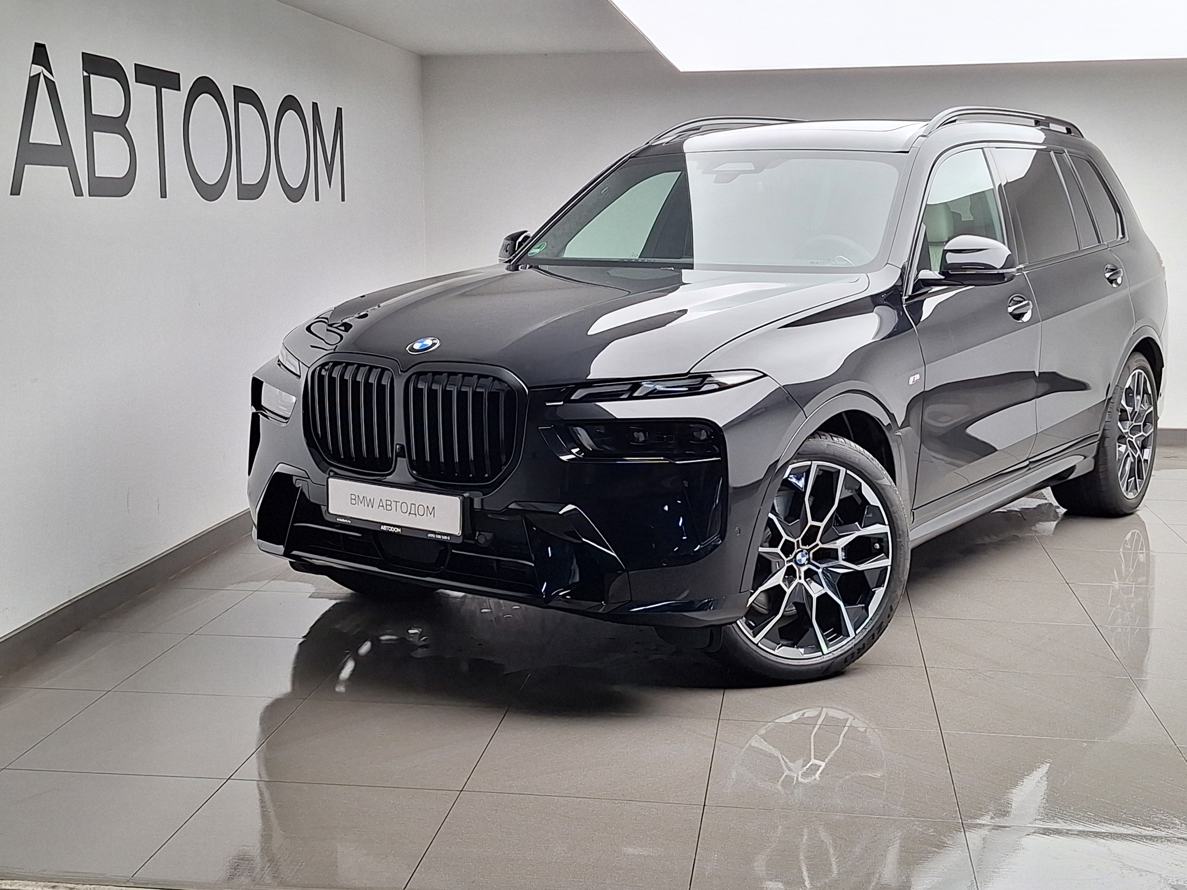Автомобиль BMW X7 I (G07) [рестайлинг] 3.0d AT 4WD (340 л.с.) xDrive40d Чёрный 2025 
