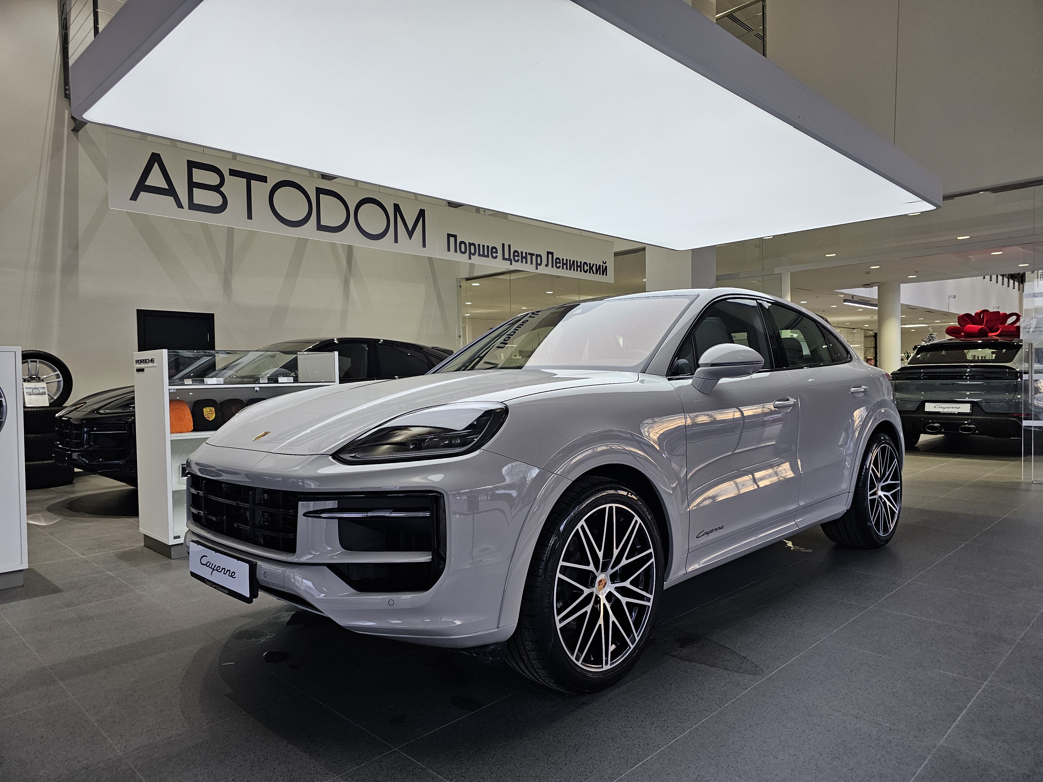 Porsche Cayenne III [рестайлинг] 3.0 AT 4WD (353 л.с.) Black Edition Серый 2026 