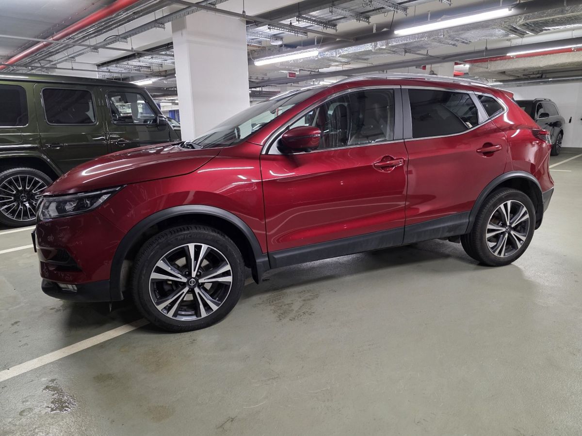 Nissan Qashqai II [рестайлинг] 2.0 CVT 4WD (144 л.с.) LE Красный 2021 с пробегом 28 000 км