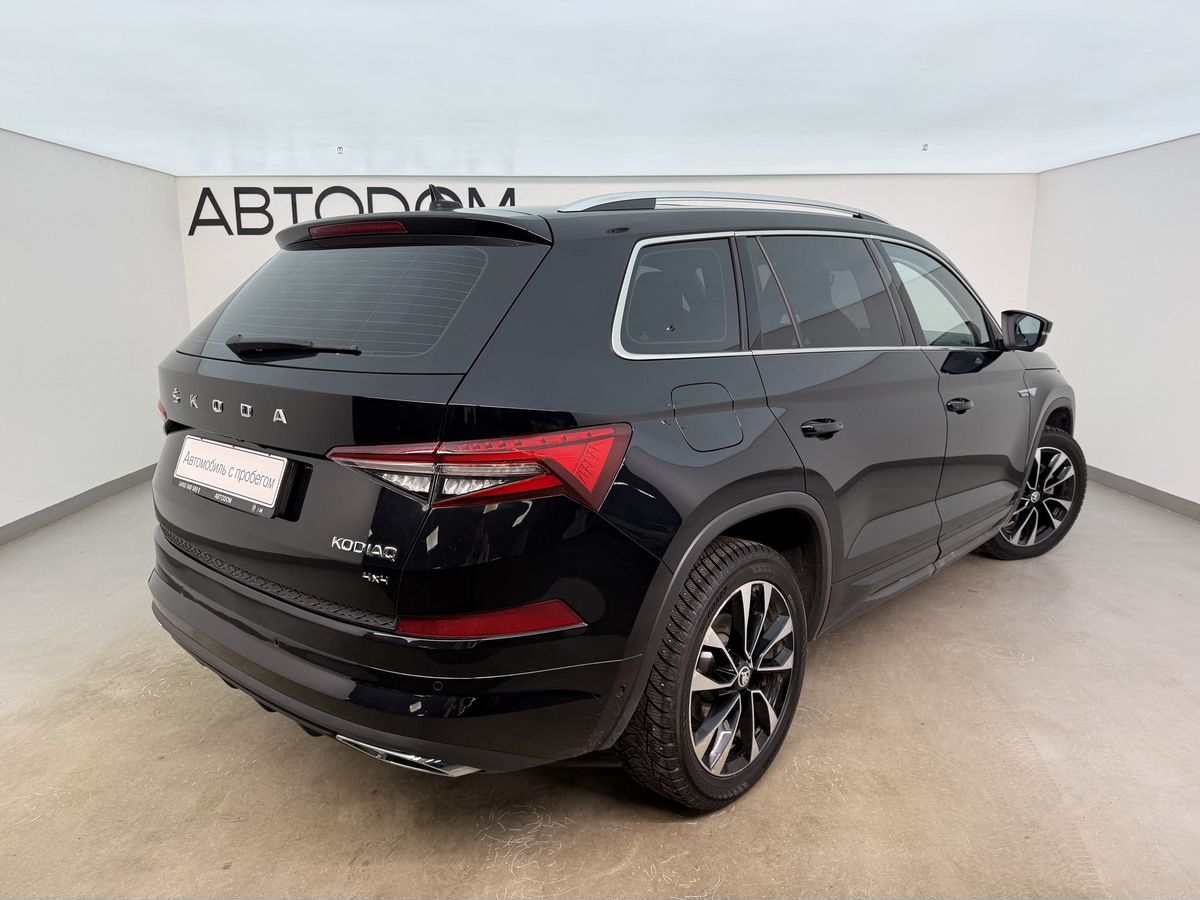 Автомобиль Skoda Kodiaq I [рестайлинг] 2.0 AMT 4WD (220 л.с.) Ultimate Чёрный 2023 с пробегом 77 376 км