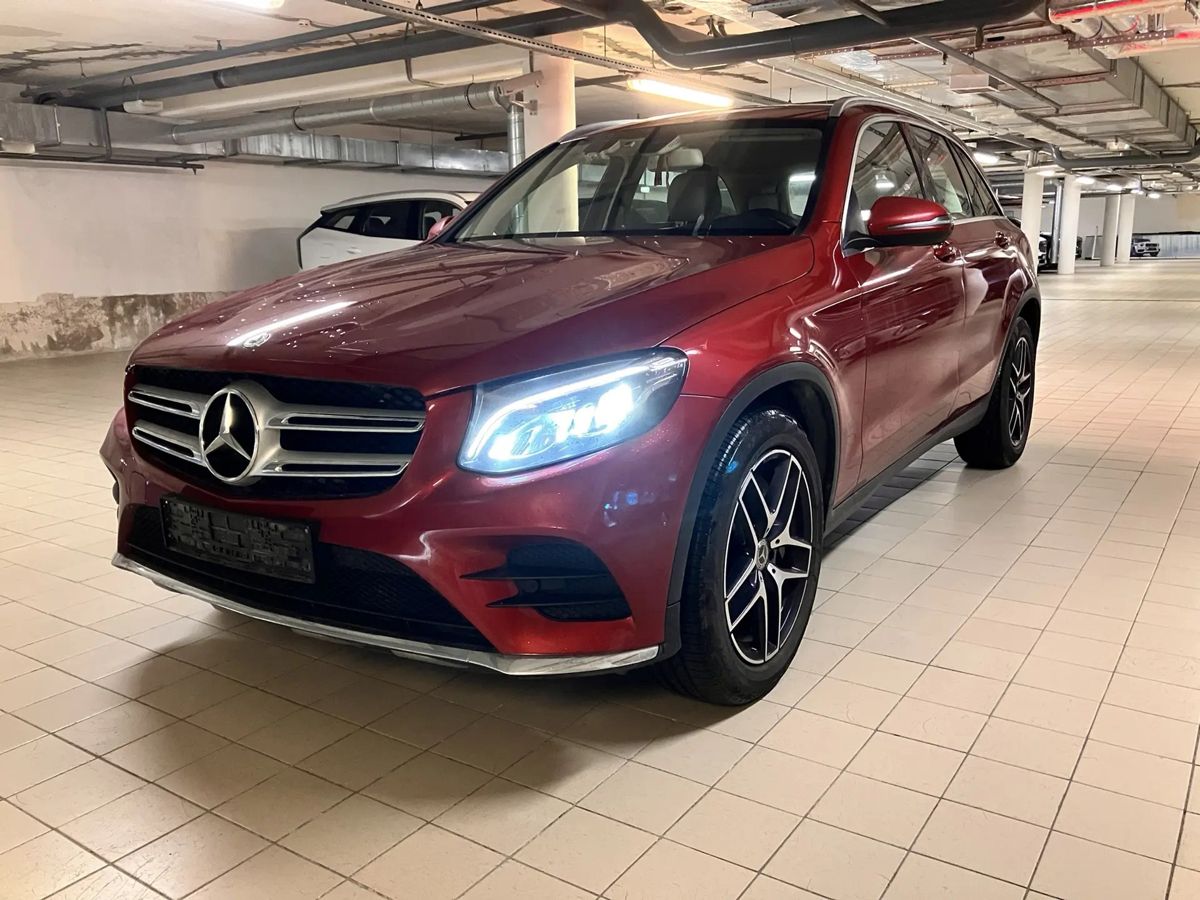 Mercedes-Benz GLC I поколение (X253) 300 2.0 AT 4Matic (245 л.с.) Sport Красный 2019 с пробегом 84 967 км