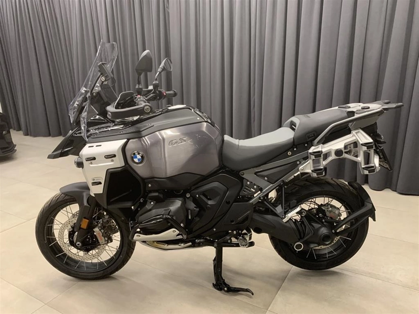 Мотоцикл BMW Motorrad R 1300 GS Adventure I поколение R 1300 GS Adventure Base Чёрный 2025 с пробегом 1 км