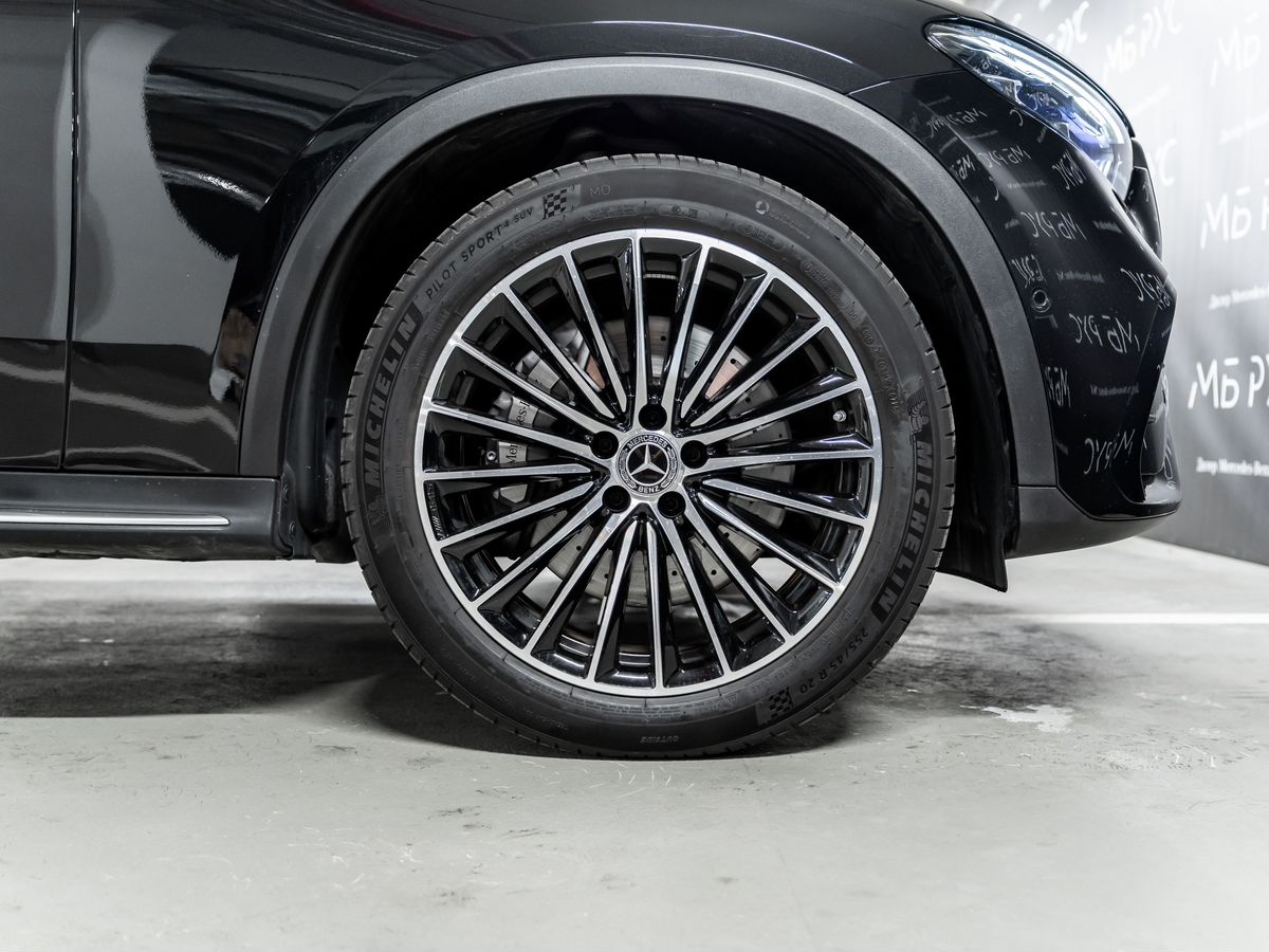 Автомобиль Mercedes-Benz GLC II поколение (X254) 2.0 AT 4Matic (258 л.с.) Base Чёрный 2025 с пробегом 7 750 км