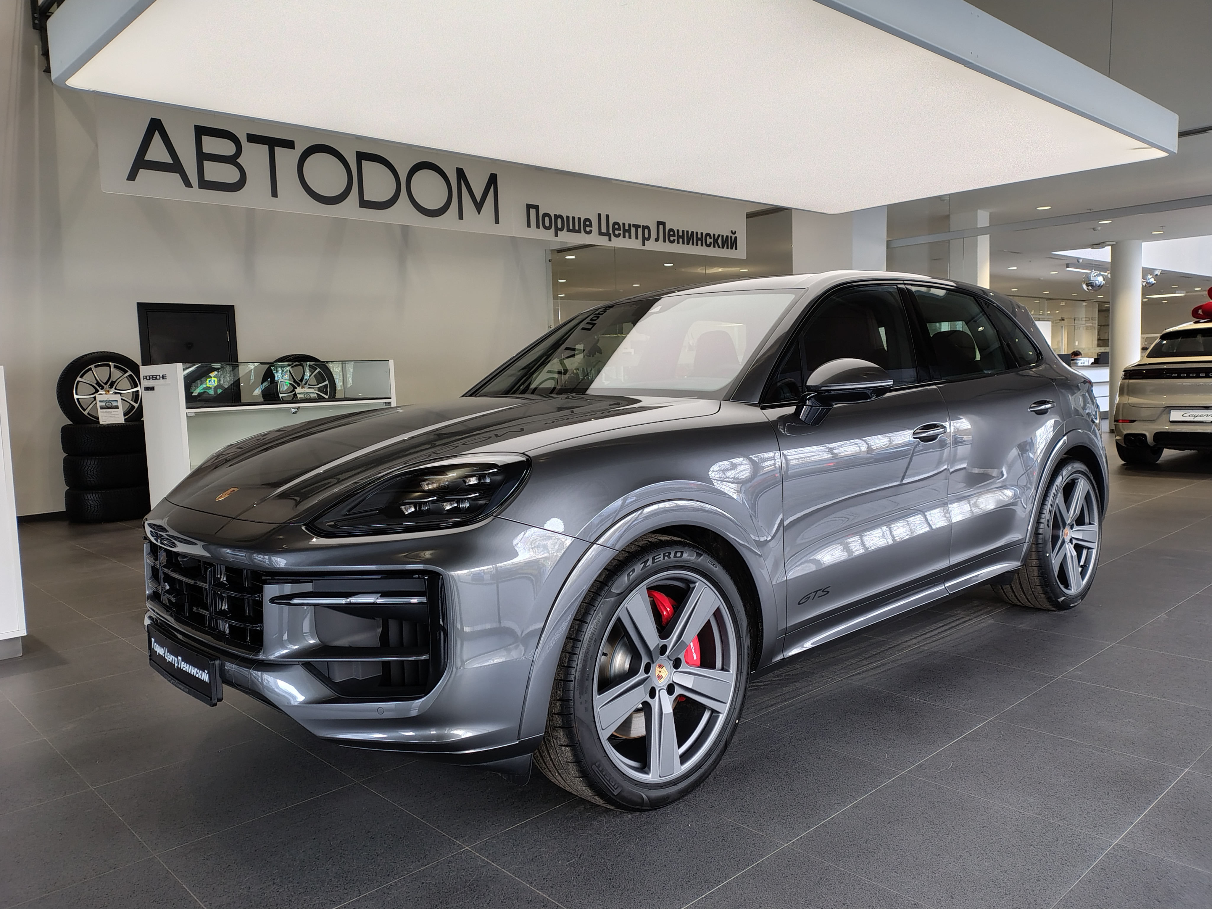 Автомобиль Porsche Cayenne III [рестайлинг] GTS 4.0 AT 4WD (500 л.с.) GTS Серый  