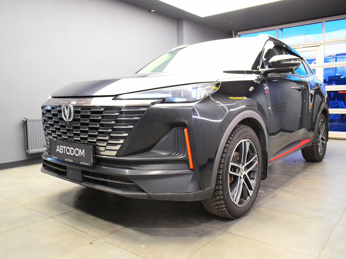 Автомобиль Changan CS55PLUS I [рестайлинг] 1.5 AMT (181 л.с.) Tech Чёрный 2023 с пробегом 93 876 км