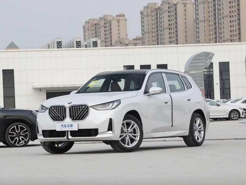 Автомобиль BMW X3 IV поколение (G45/G48) 2.0 AT 4WD (190 л.с.) Luxury Белый 2025