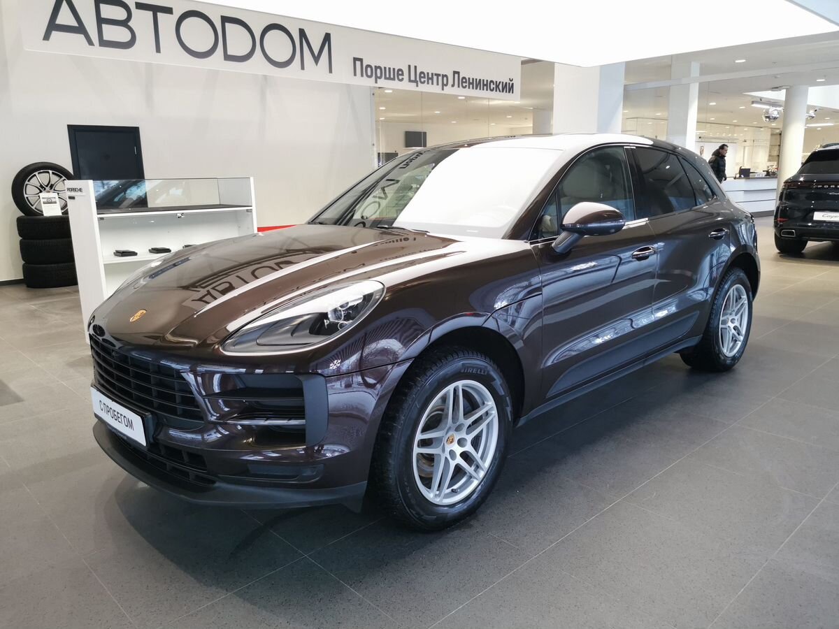 Автомобиль Porsche Macan I [рестайлинг] 2.0 AMT 4WD (252 л.с.) Base Коричневый 2021 с пробегом 27 335 км