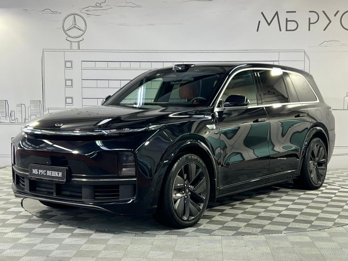Автомобиль LiXiang L9 I поколение 1.5hyb AT 4WD (449 л.с.) Max Чёрный 2023 с пробегом 35 000 км