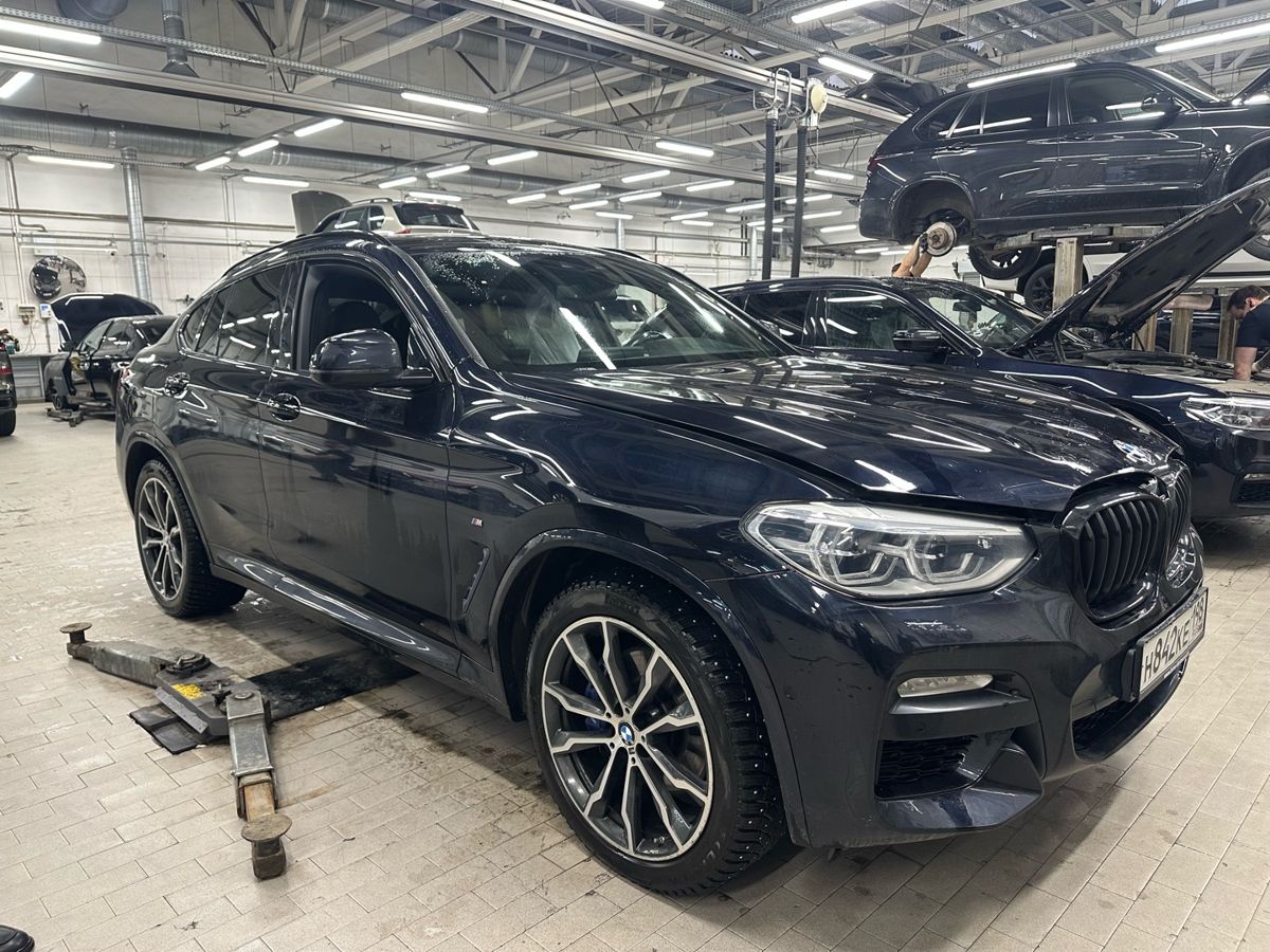 Автомобиль BMW X4 II поколение (G02) 2.0 AT 4WD (252 л.с.) Base Синий 2019 с пробегом 89 500 км