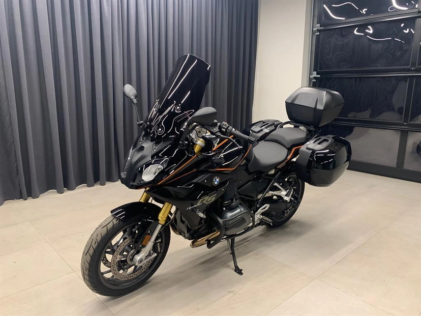 Мотоцикл BMW Motorrad R 1200 RS I поколение R 1200 RS Base Чёрный 2017 с пробегом 11 687 км