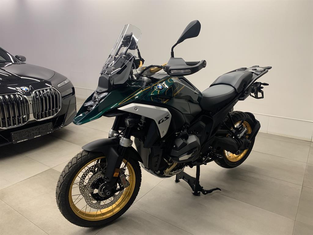 Мотоцикл BMW Motorrad R 1300 GS I поколение R 1300 GS Base Зелёный 2025 с пробегом 4 км