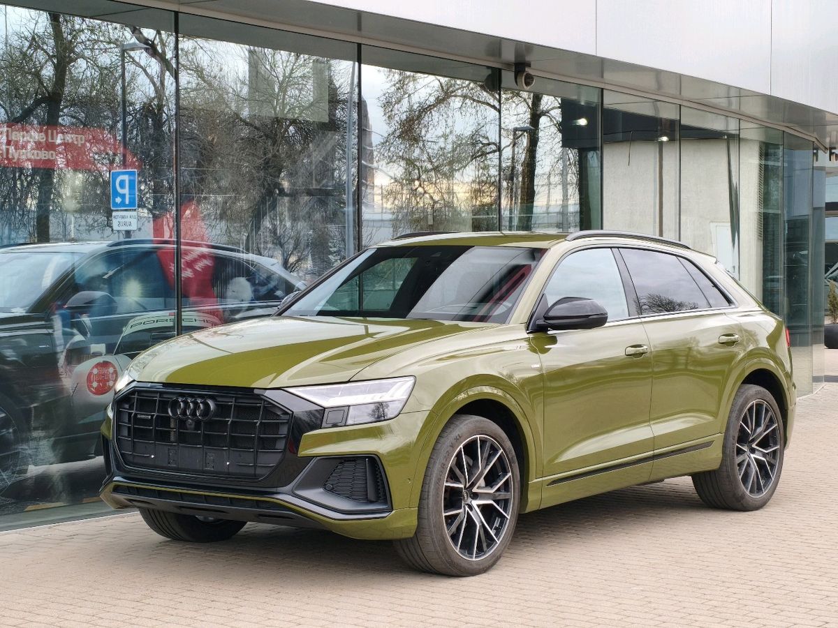 Автомобиль Audi Q8 I поколение (4M) 3.0d AT 4WD (249 л.с.) Sport Зелёный 2022 с пробегом 62 700 км