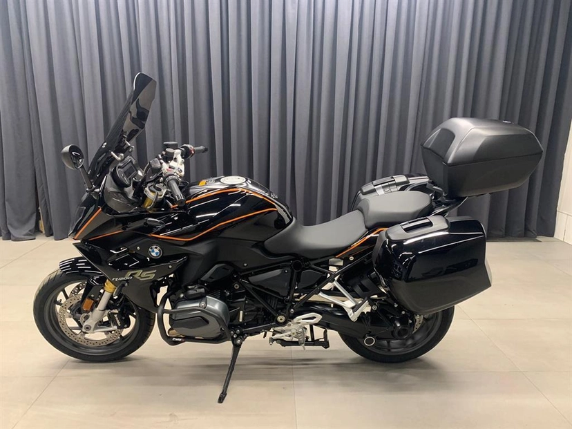 Мотоцикл BMW Motorrad R 1200 RS I поколение R 1200 RS Base Чёрный 2017 с пробегом 11 687 км