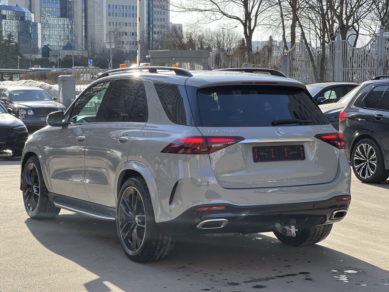 Автомобиль Mercedes-Benz GLE II (V167) [рестайлинг] 450 3.0d AT 4Matic (367 л.с.) Base Серый 2025 