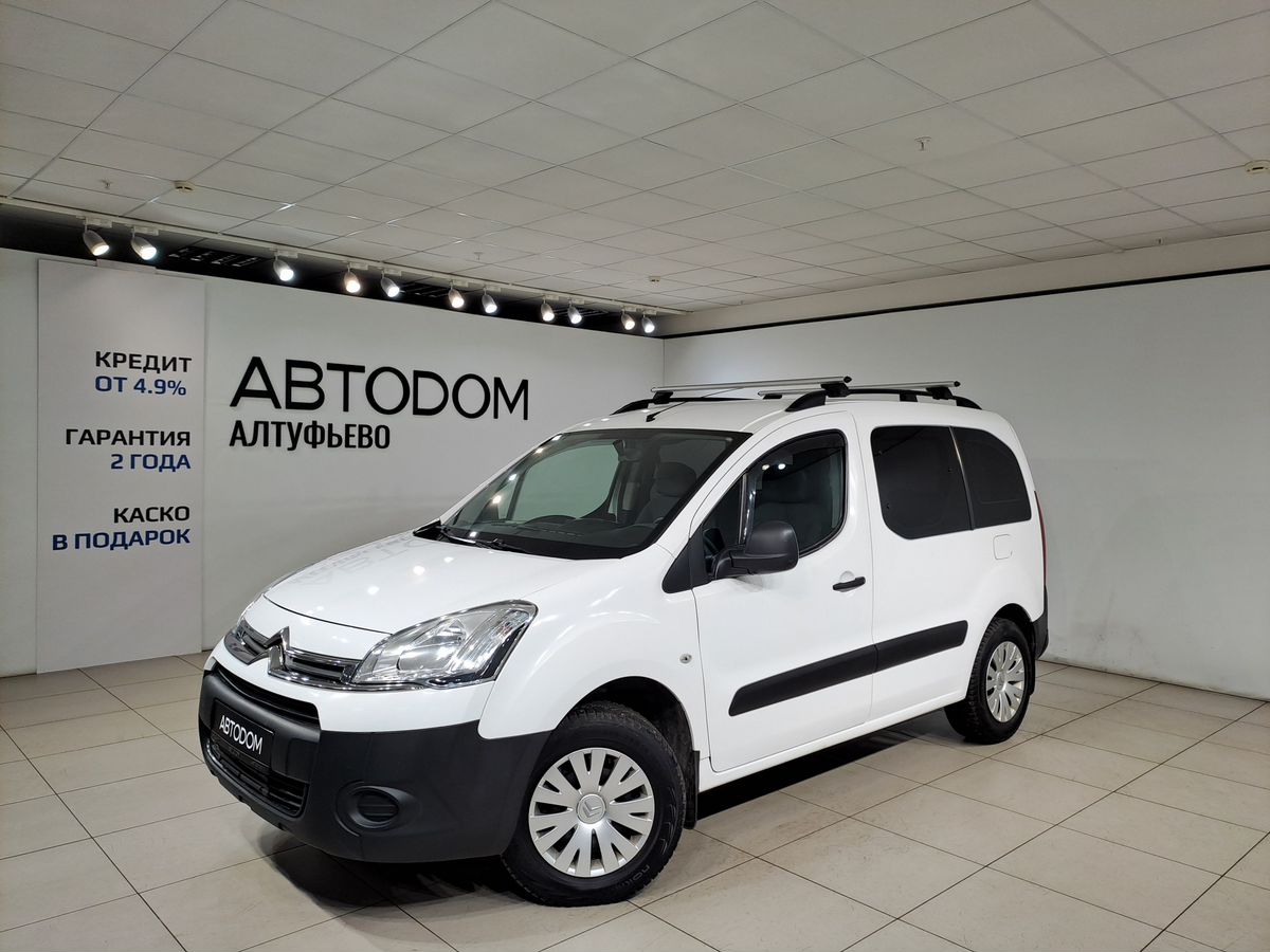 Автомобиль Citroen Berlingo II [рестайлинг] 1.6 MT (90 л.с.) Base Белый 2013 с пробегом 110 000 км