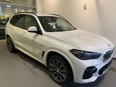 Автомобиль BMW X5 IV поколение (G05) 3.0d AT 4WD (249 л.с.) M Sport Plus Белый 2022 