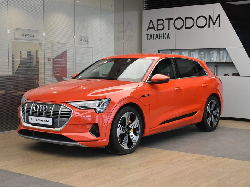 Автомобиль Audi e-tron I поколение Electro AT 4WD (300 кВт) Design 2021 с пробегом 20 856 км