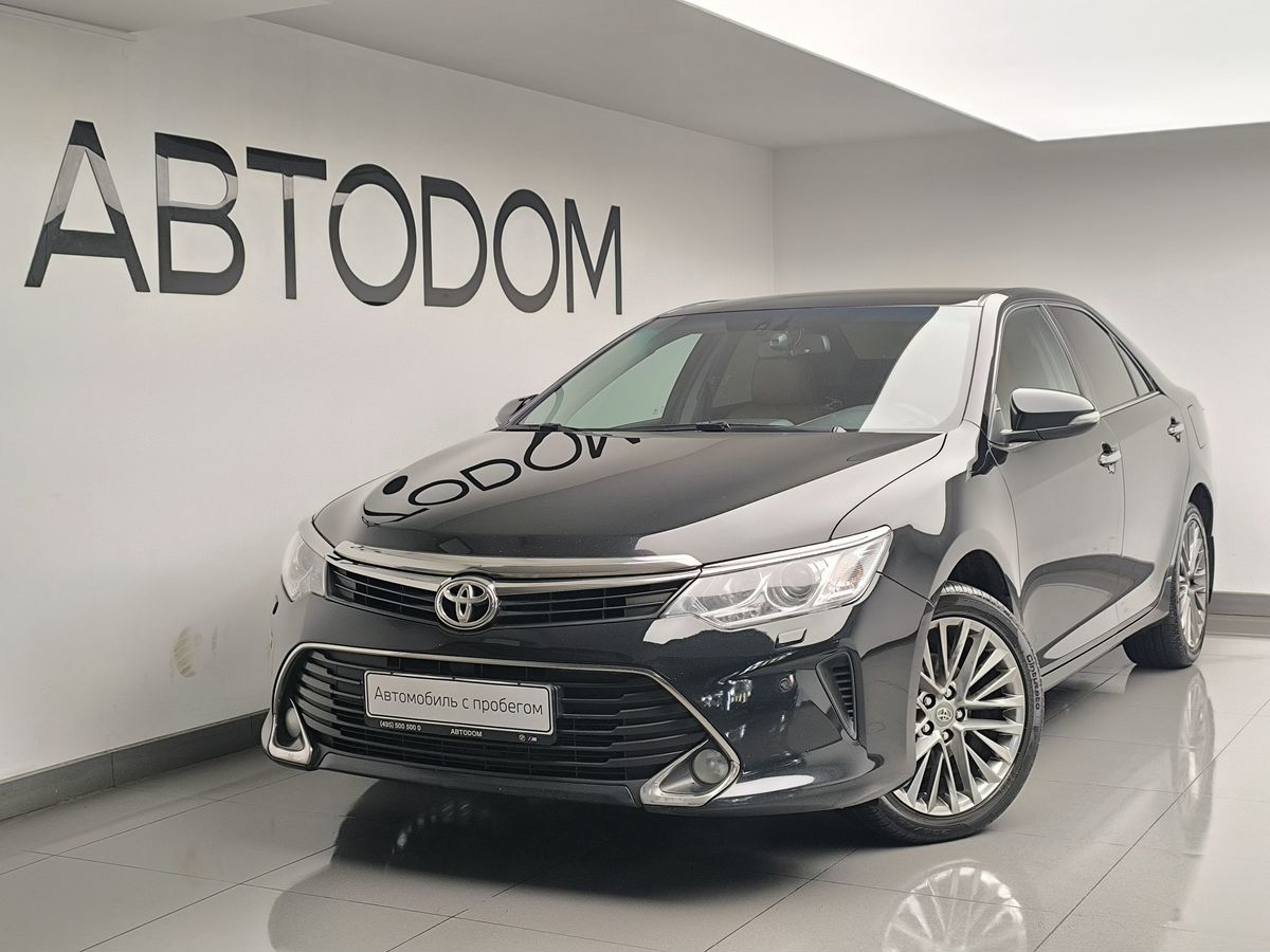 Автомобиль Toyota Camry VII (XV50) [рестайлинг] 2.5 AT (181 л.с.) Exclusive Чёрный 2017 с пробегом 127 218 км