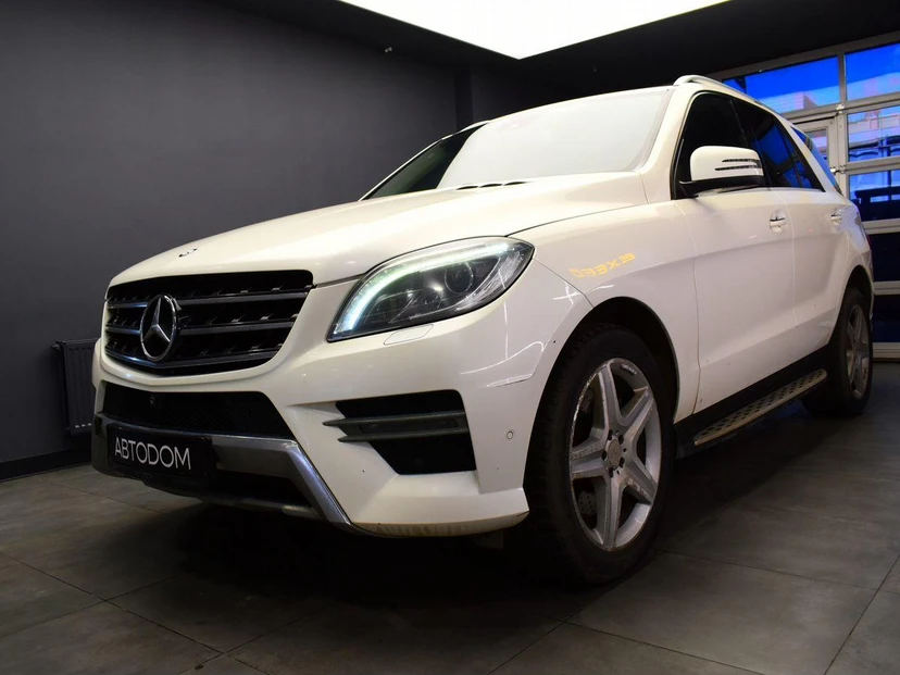 Автомобиль Mercedes-Benz M-Класс III поколение (W166) 350 3.5 AT 4Matic (306 л.с.) Base Белый 2013 с пробегом 295 245 км